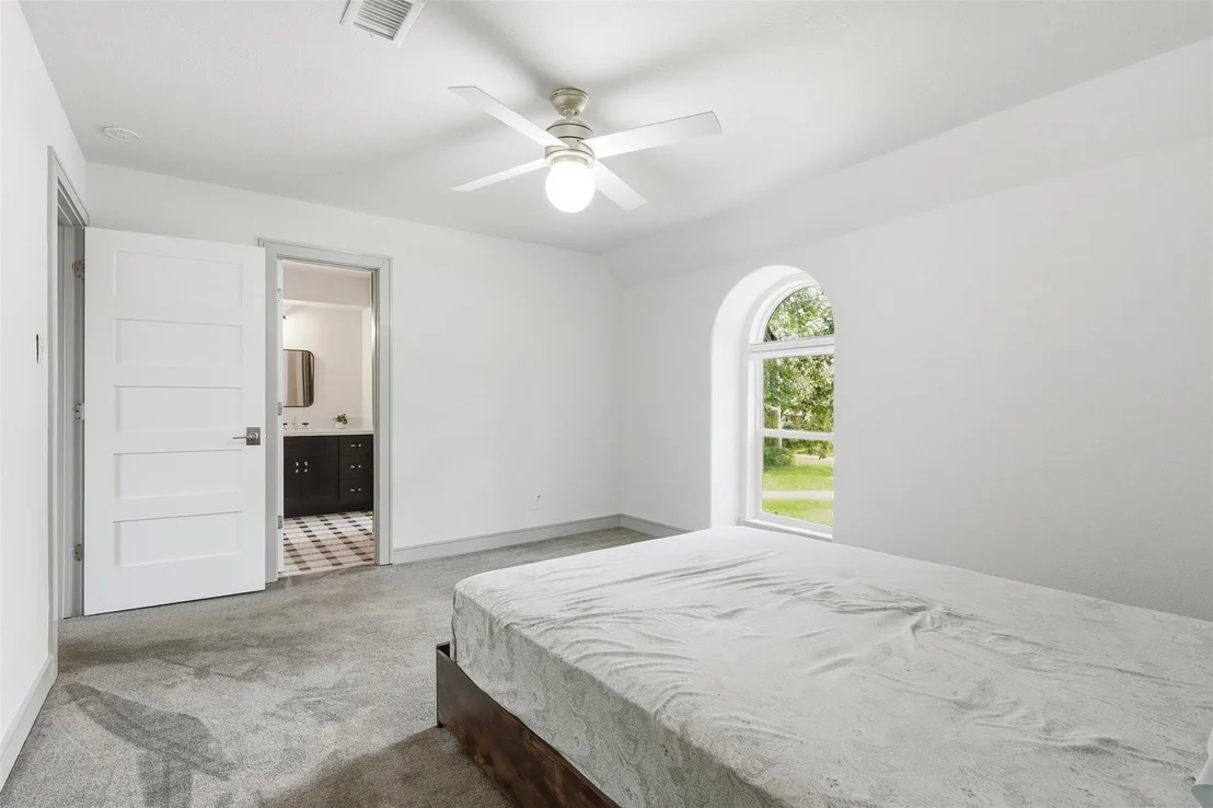 Photo of 6518 Elmgrove Road