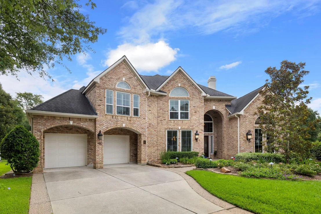 Photo of 2 Snow Pond Place