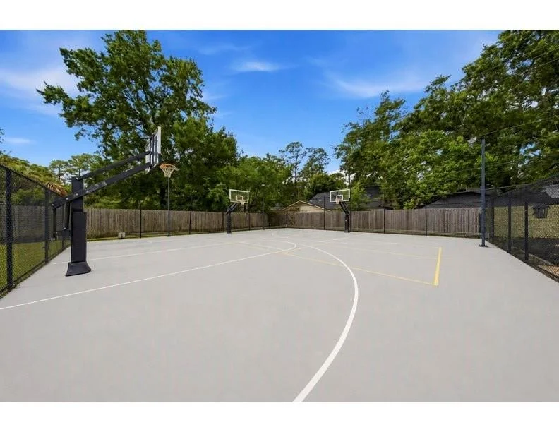 Photo of 728 Crestbend Drive