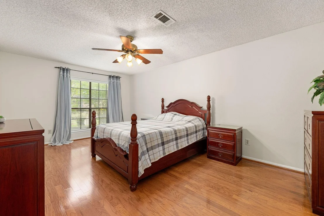 Photo of 23010 Lanham Drive