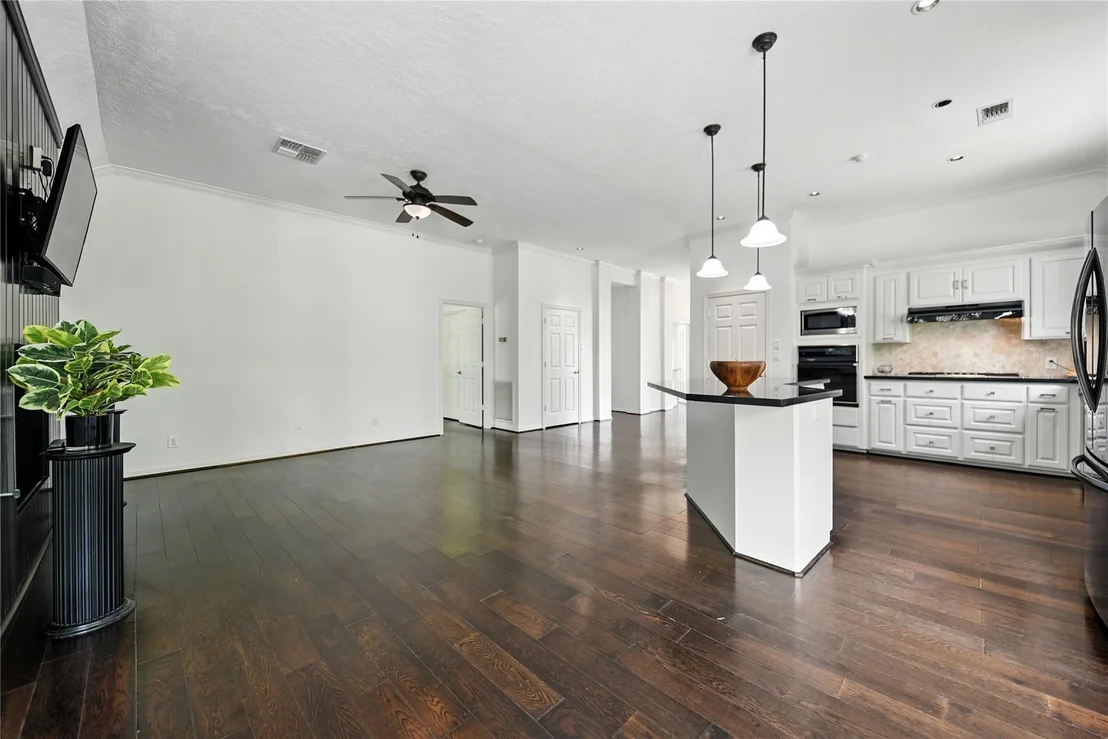 Photo of 5603 Sandy Creek Lane