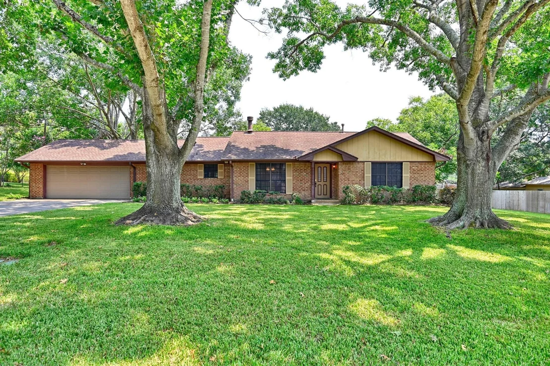 Photo of 2607 Daisy Drive