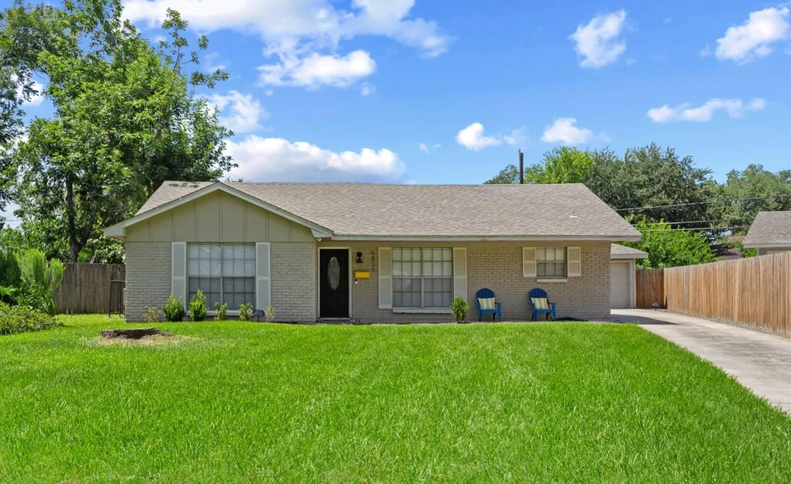 Photo of 5826 Spruce Forest Drive