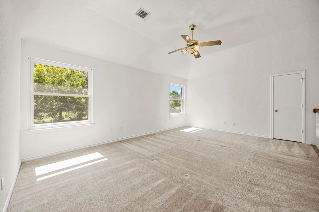 Photo of 911 Old Valley Way