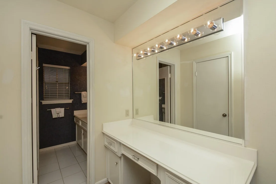 Photo of 4131 Long Grove Drive