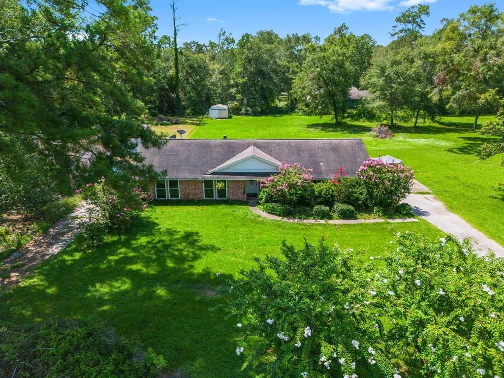 Photo of 16180 Pinewood Drive