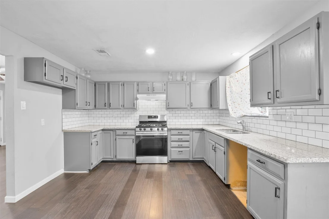 Photo of 7406 Elbridge Lane