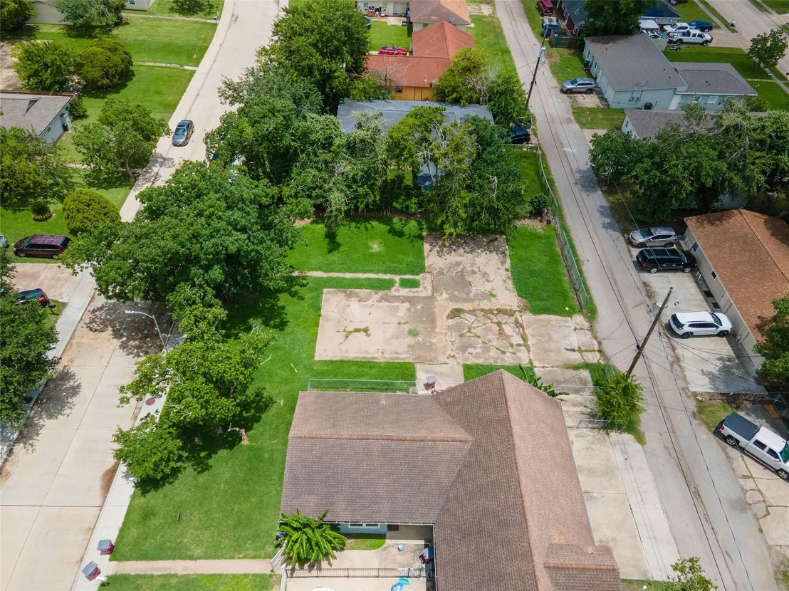 Photo of 1735 W 7th Street
