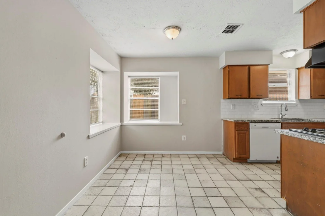 Photo of 11307 Whittingham Lane