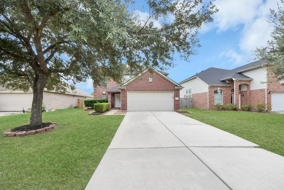 Photo of 7238 Foxshadows Lane