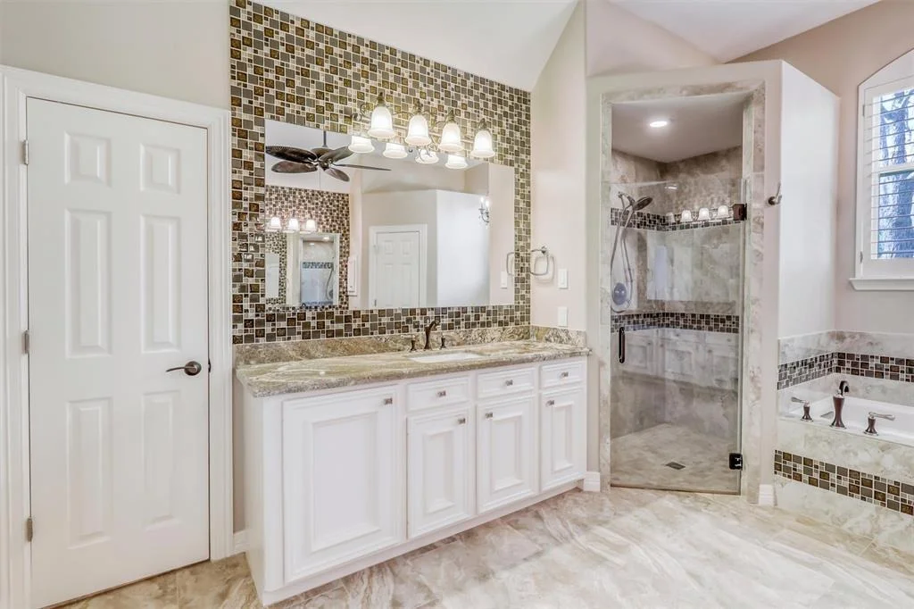 Photo of 2114 Summerland Drive N