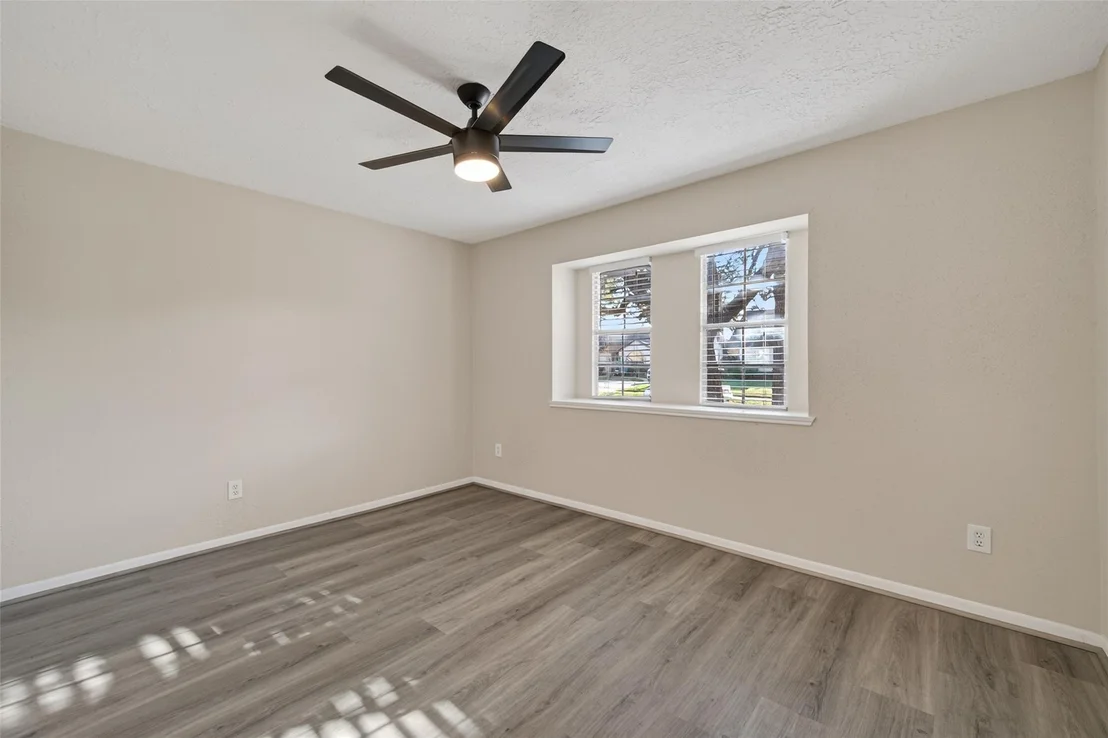 Photo of 6038 Greenmont Drive