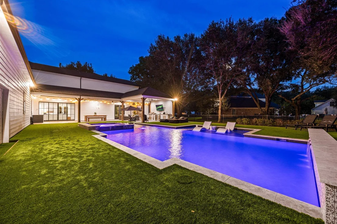 Photo of 3008 S Saddlebrook Lane
