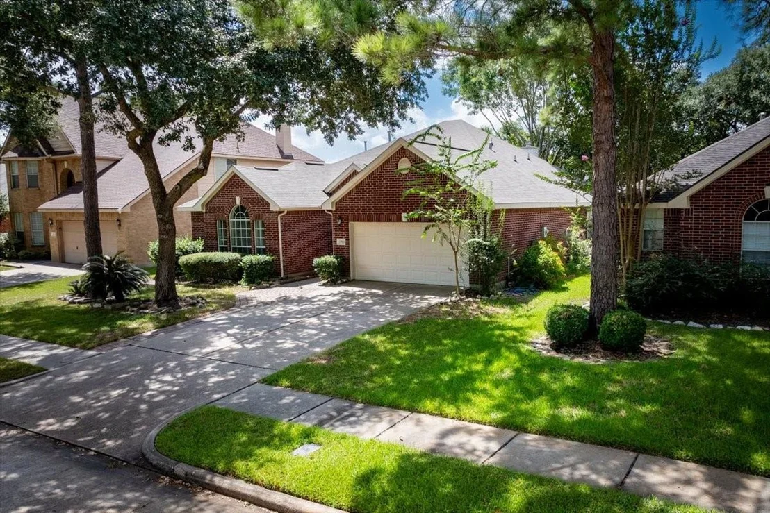 Photo of 23523 Deep Cliff Drive