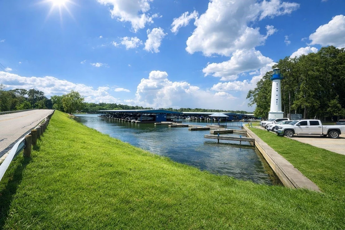 Photo of 15392 Paradise Point Drive
