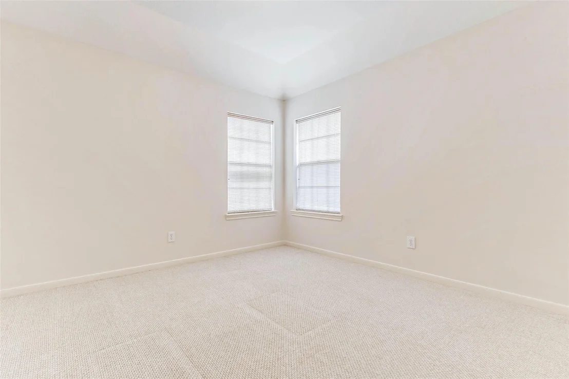 Photo of 4418 Bermuda Drive