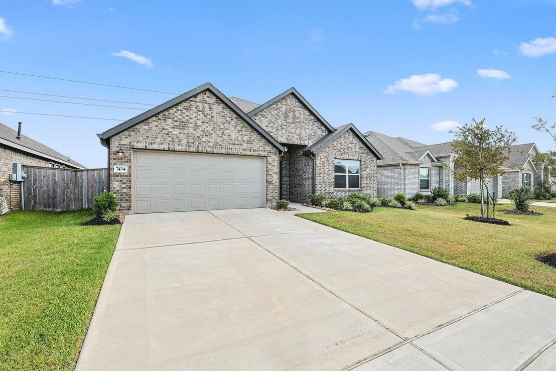 Photo of 7434 Bartoncliff Drive