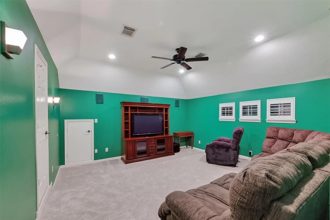 Photo of 14327 Norhill Pointe Drive