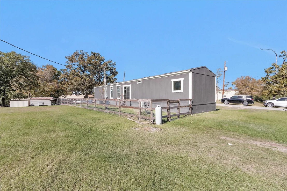 Photo of 622 Lake Shore Drive