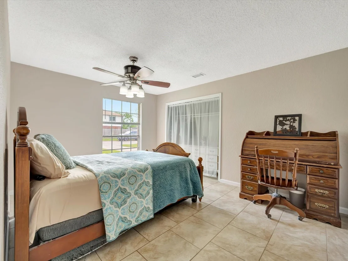 Photo of 5521 Winding Brook Drive