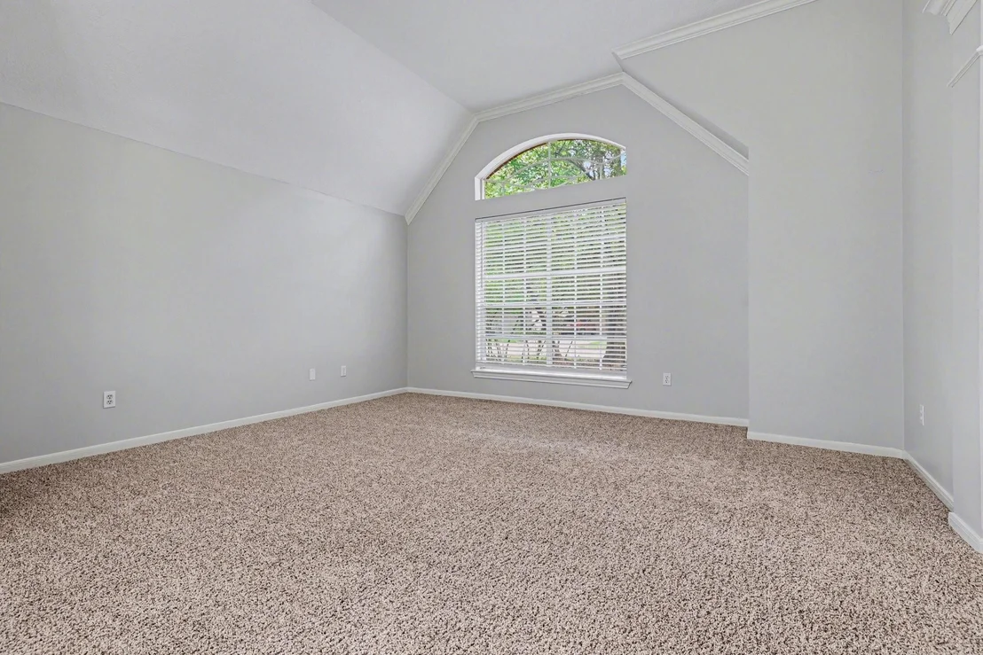 Photo of 215 Bristol Bend Circle