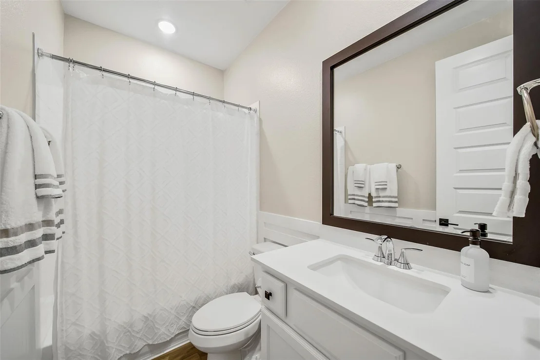 Photo of 2554 Forbidden Fig Row
