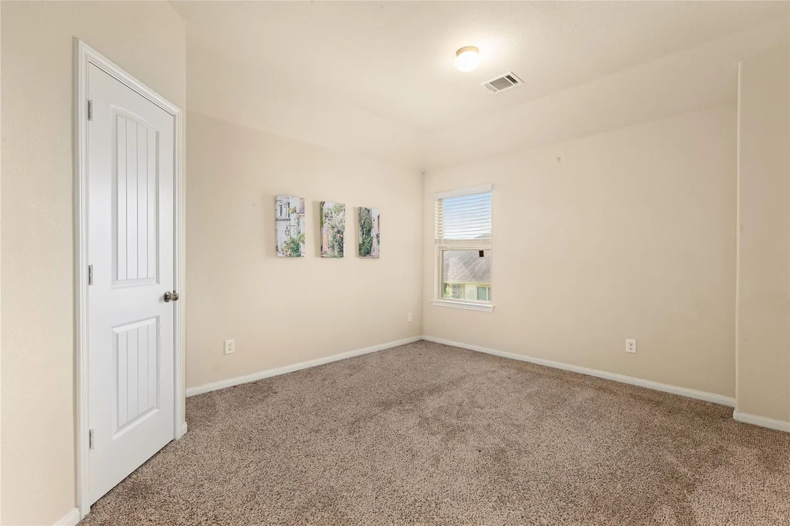 Photo of 17135 Devon Dogwood Trail