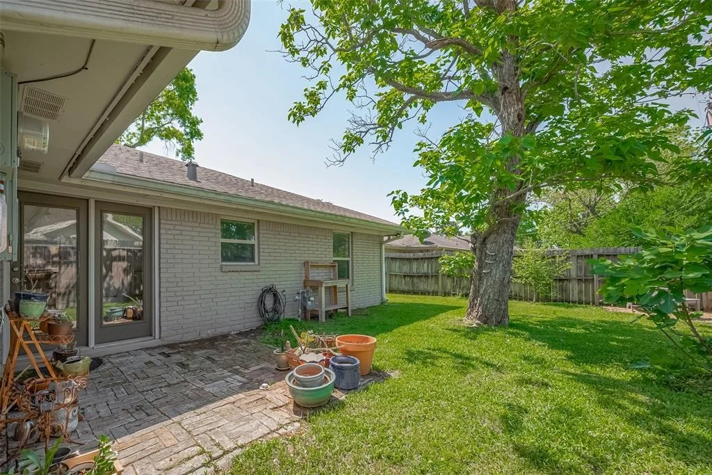 Photo of 10606 Clematis Lane