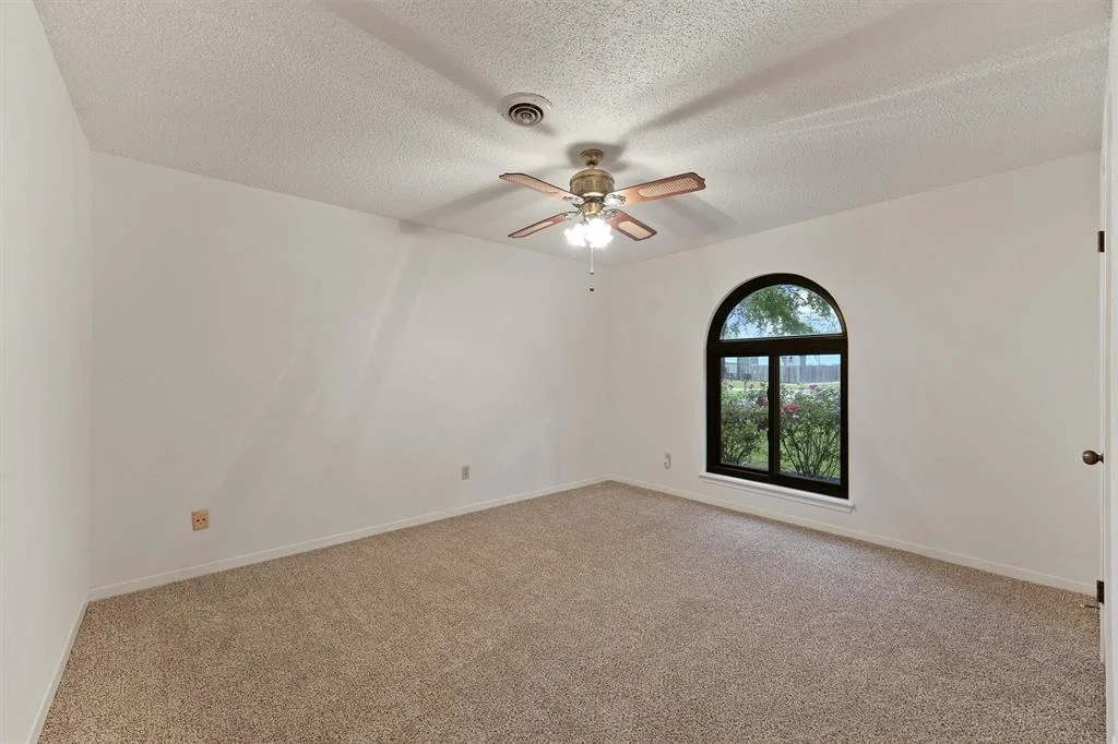 Photo of 1313 Lynwood Road