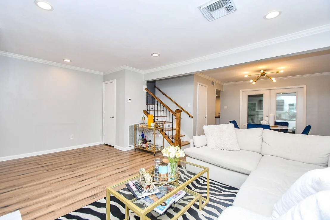 Photo of Unit 10 at 1908 Augusta Drive