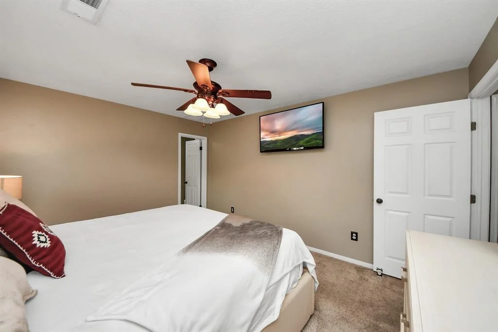 Photo of 2410 Lily Lane