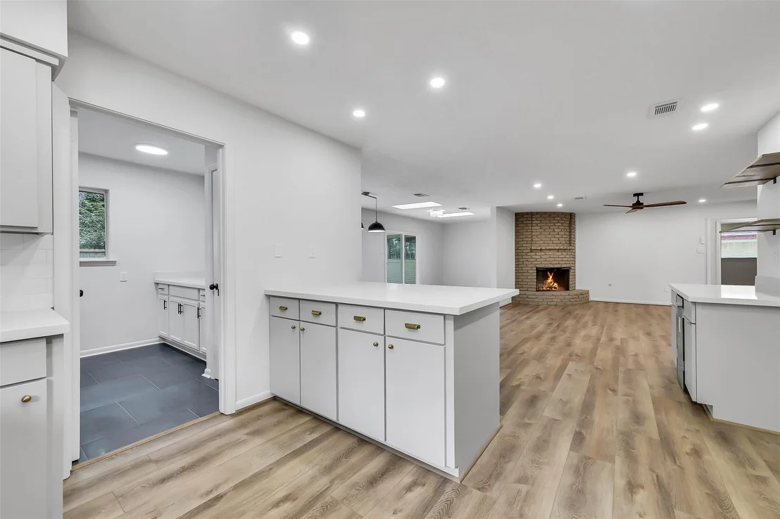 Photo of 1617 Wavecrest Lane