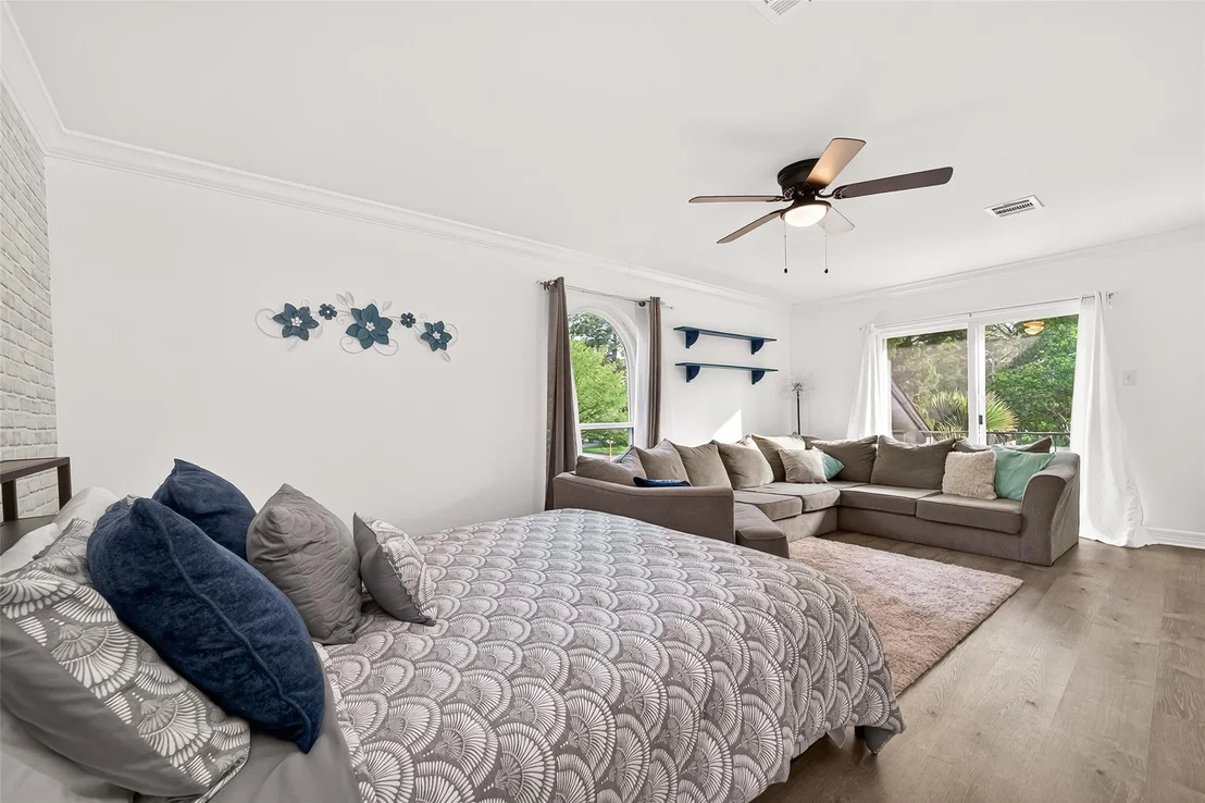Photo of 5814 Theall Road