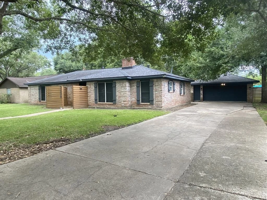Photo of 5108 Longshadow Drive