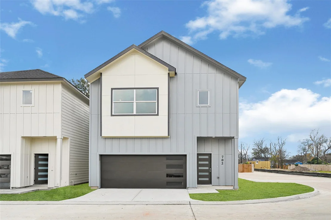 Photo of 702 Savonna