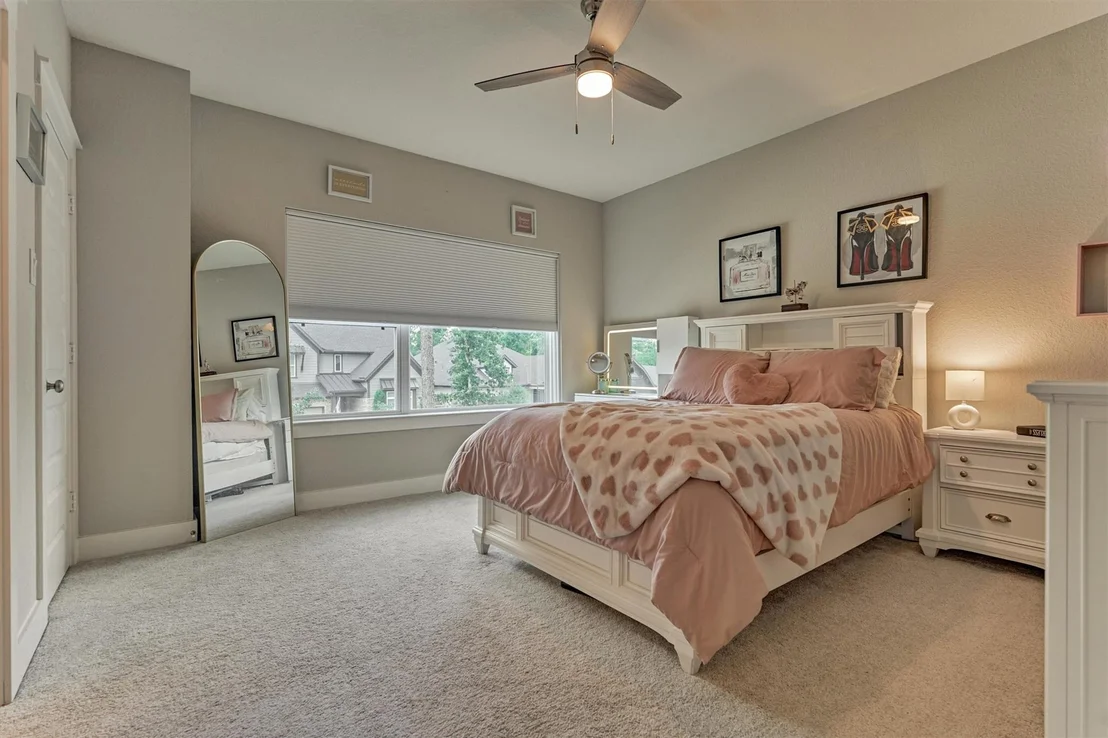 Photo of 320 Bromley Square Drive