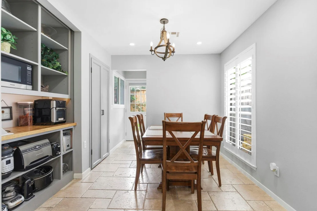 Photo of 2 Wild Oak Circle