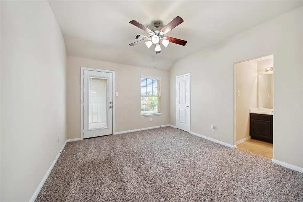 Photo of 1306 S Maple Drive