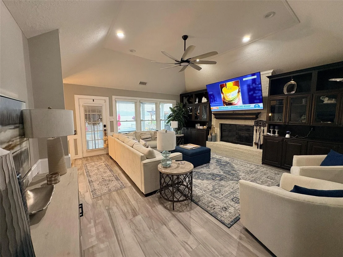 Photo of 15168 Paradise Point Drive