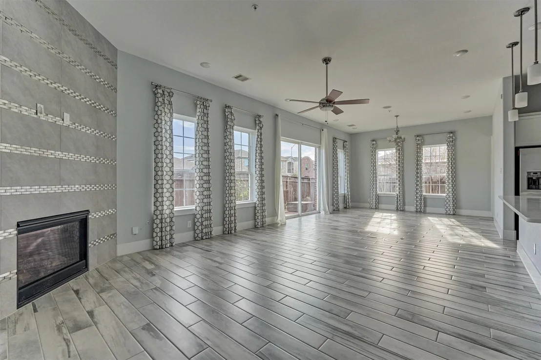 Photo of 2113 Solstice Boulevard