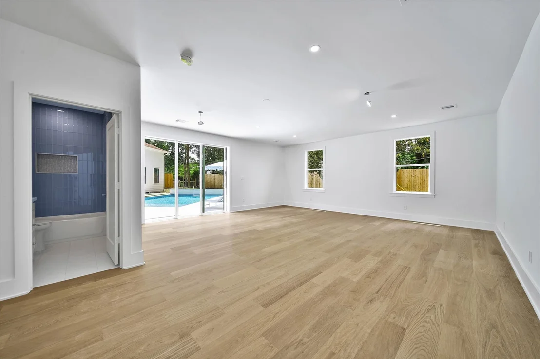 Photo of 1191 Chamboard Lane