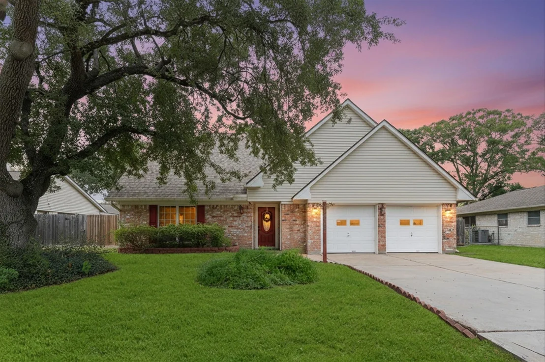 Photo of 12502 Maxim Drive