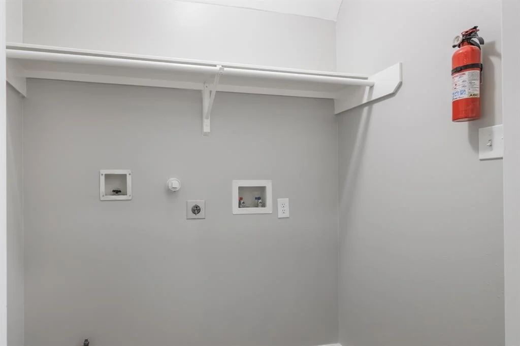 Photo of 3143 W Hampton Drive
