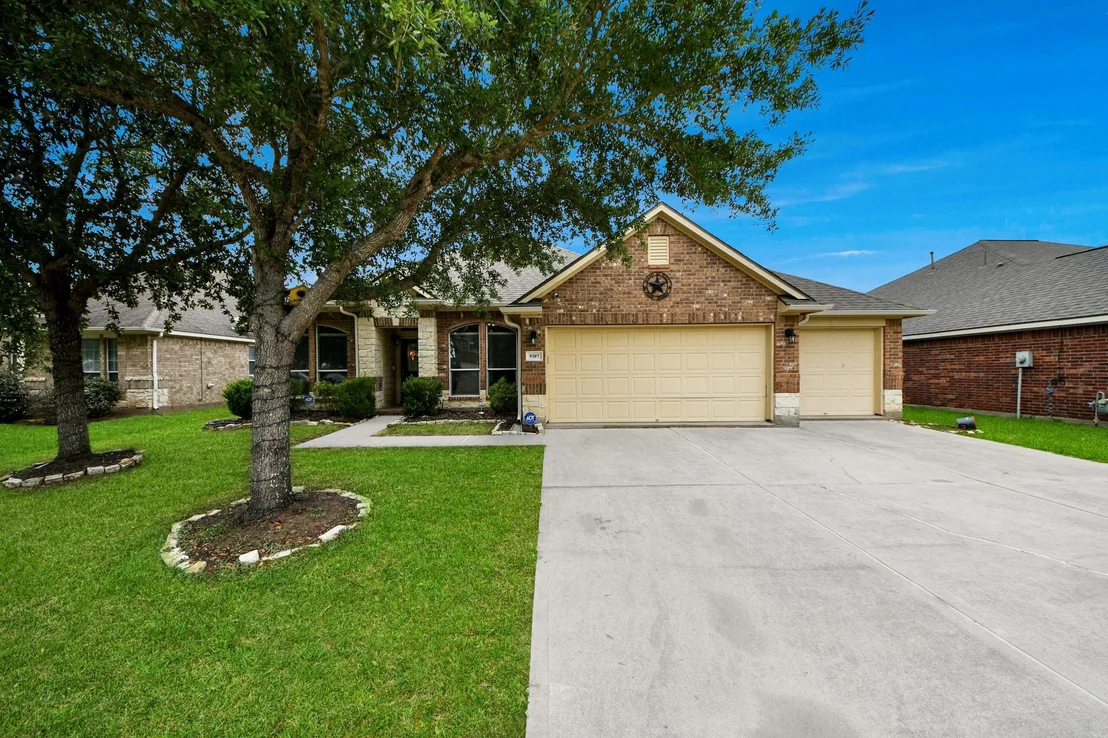 Photo of 9307 Russeff Field Lane
