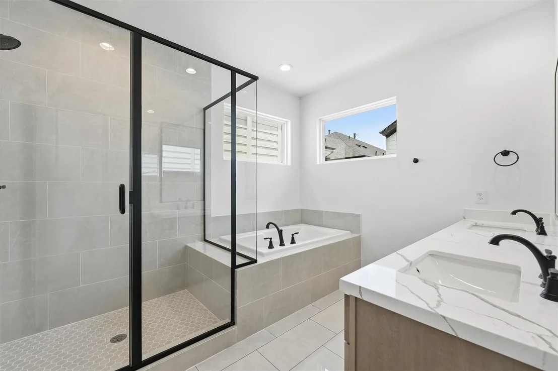 Photo of 4834 Pinemont Drive