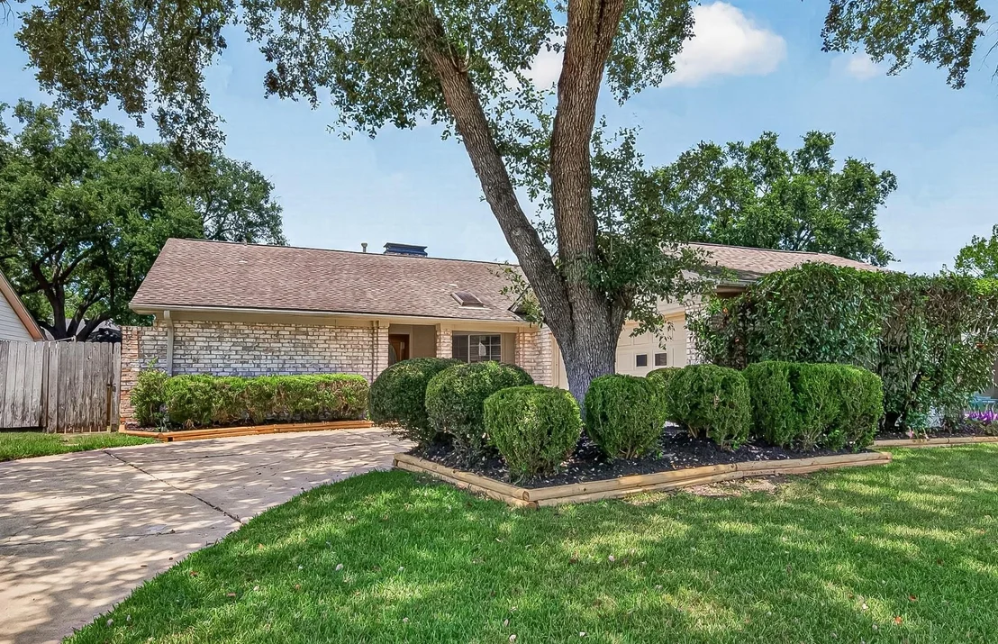 Photo of 15814 Boulder Oaks Drive