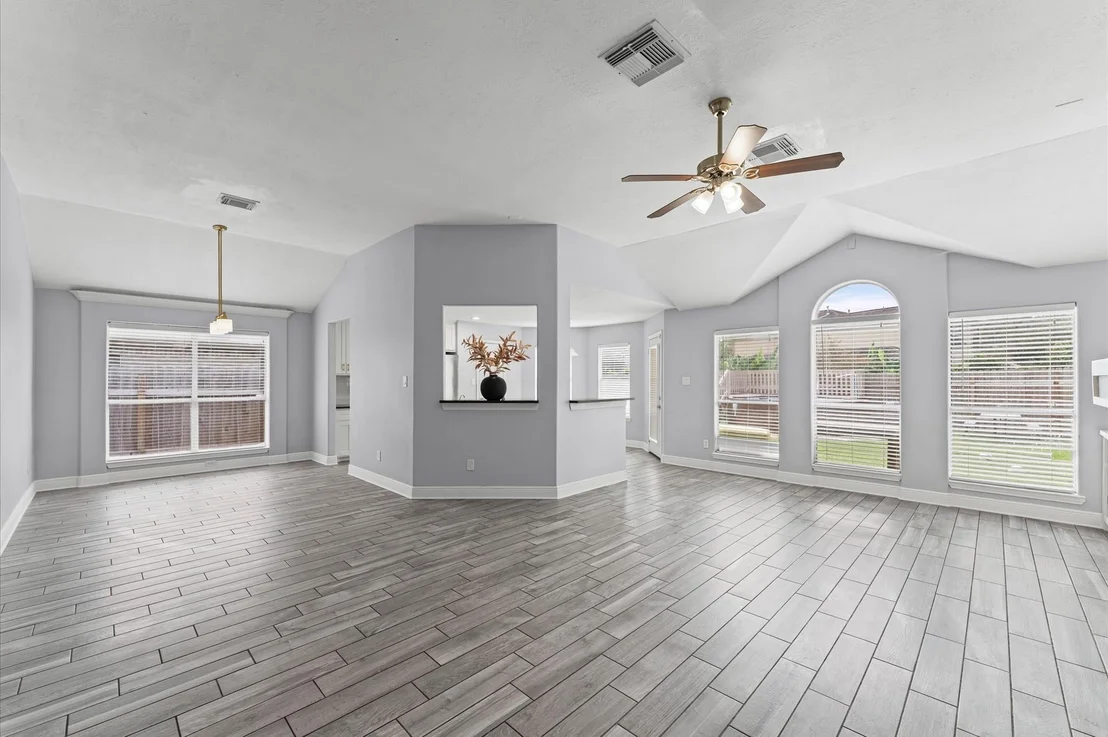 Photo of 6218 Knollwood Trail