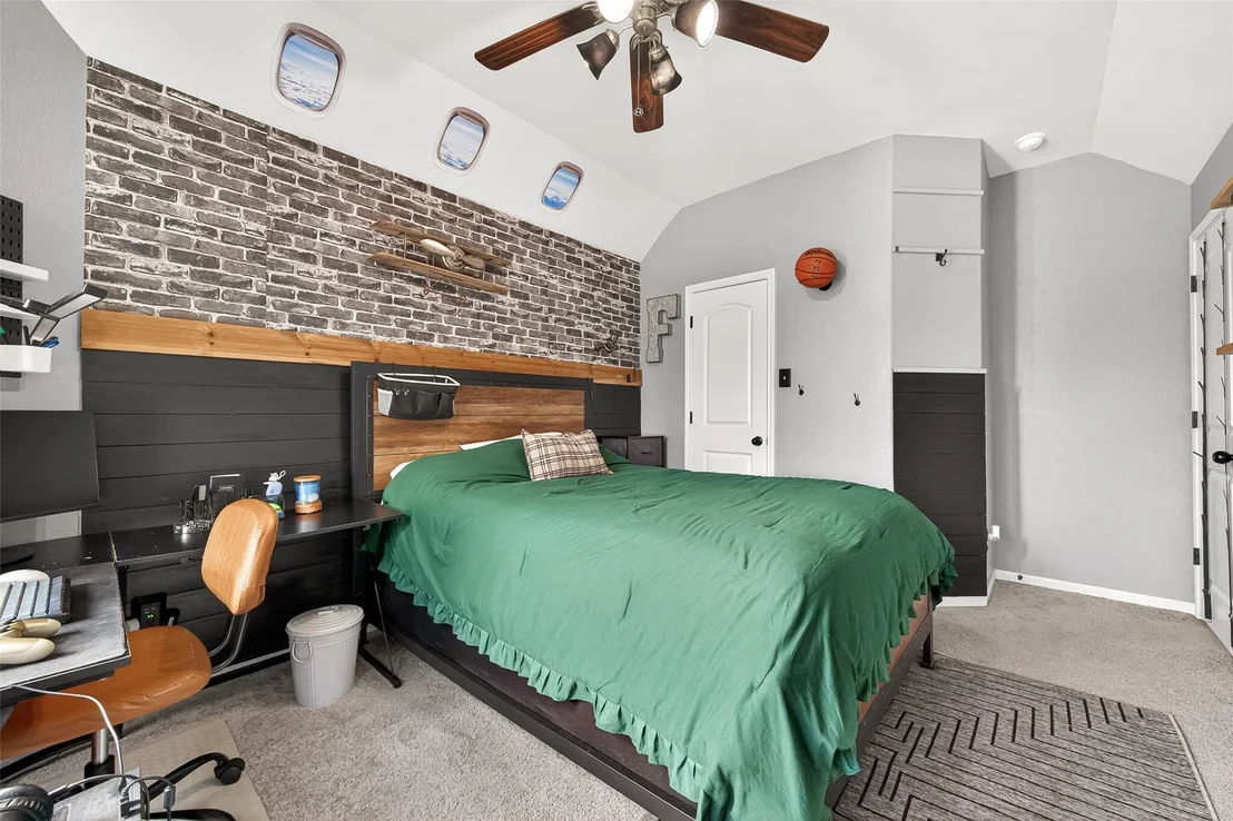 Photo of 107 Sawmill Ridge Road