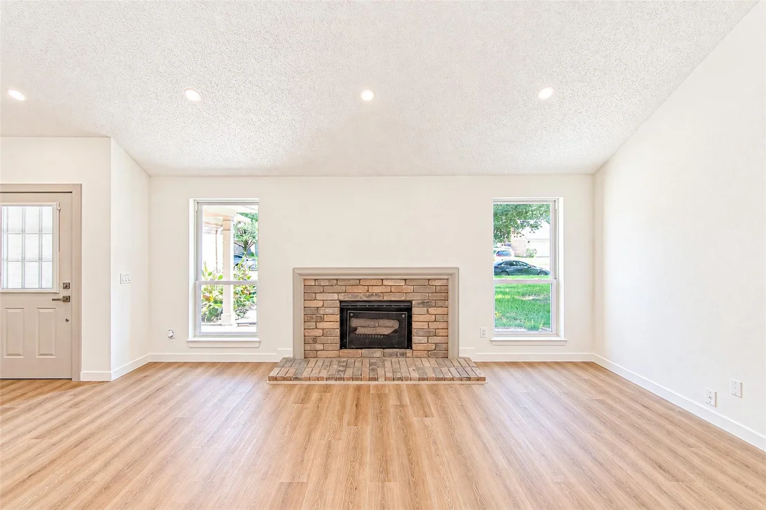 Photo of 18015 Brooknoll Drive