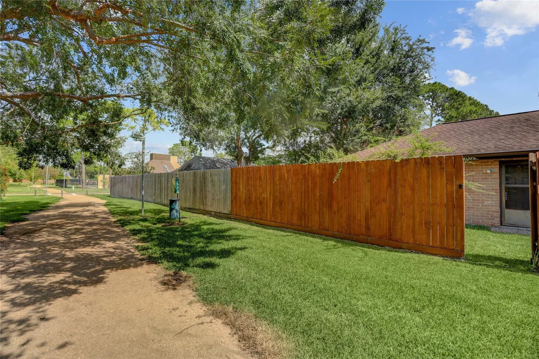 Photo of 2306 Binley Drive